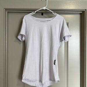 White alphalete lifestyle t-shirt